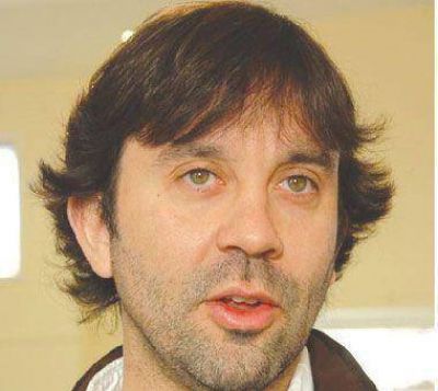 Enf�tico apoyo a los dos candidatos del oficialismo