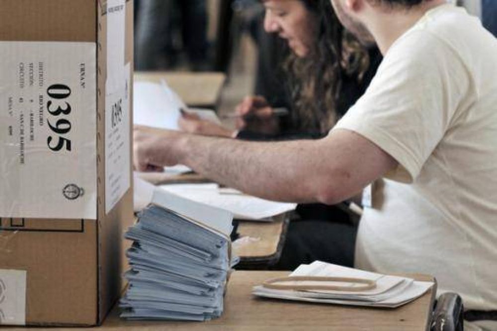 Presentaron las listas de candidatos a legisladores en todo el pa�s de cara a las PASO