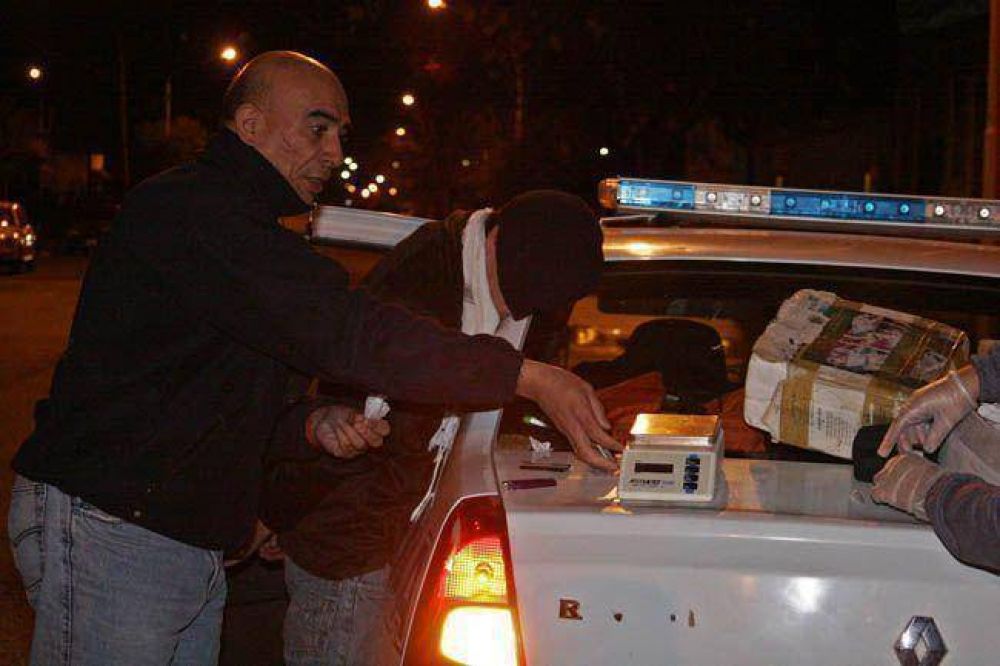 Detuvieron a pareja que rob� una casa junto su hijo de 2 a�os
