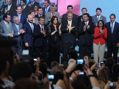 Tres gobernadores y dos ministros son candidatos