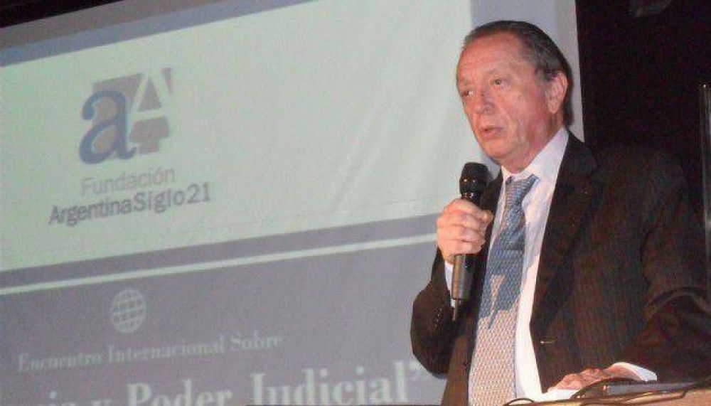 Terragno present� a los postulantes para las primarias