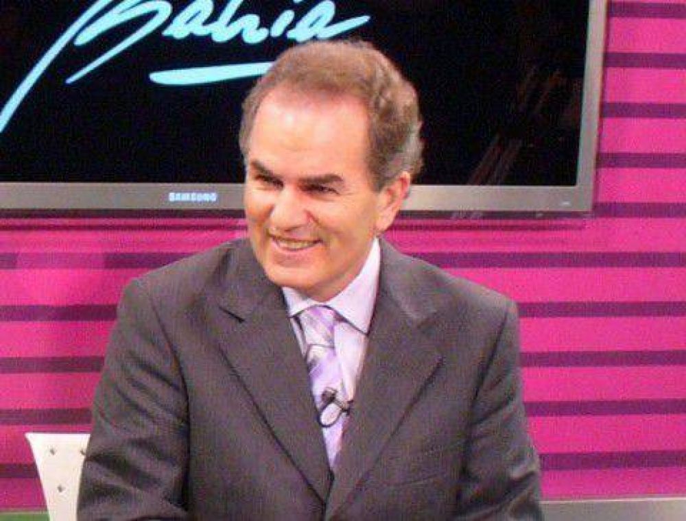 Detr�s de Gay va Nardelli y segundo de Salaberry va Vitalini