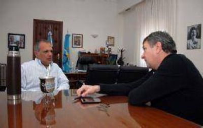  Buzzi Con Yauhar En Un Repaso �Mano A Mano De La Estrategia De Campa�a�