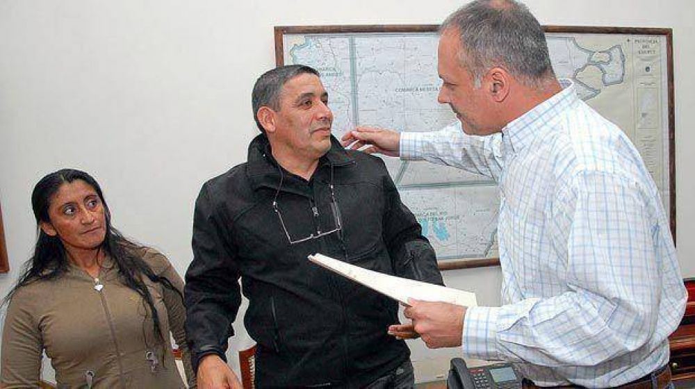 El polic�a Mart�nez recibi� garant�as de parte del Gobierno provincial