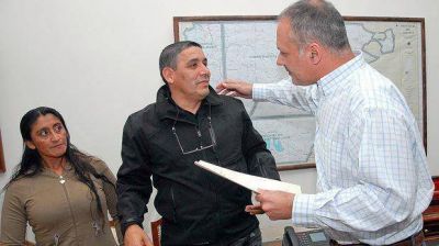El polic�a Mart�nez recibi� garant�as de parte del Gobierno provincial