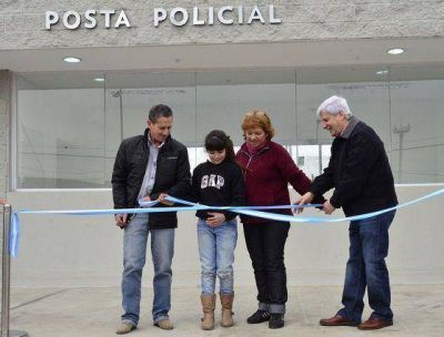 Luis Andreotti inaugur� una Posta Policial y una plaza en Hardoy