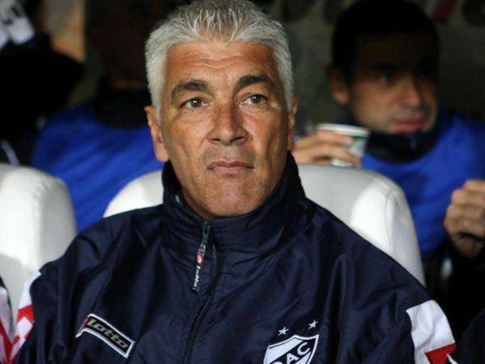 Omar De Felippe deja a Quilmes