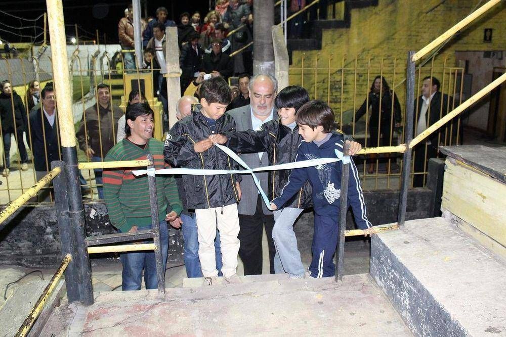 Colombi inaugura una decena de obras en toda la costa del Uruguay