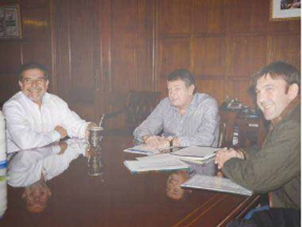 La Naci�n incrementa la ayuda para combatir la sequ�a