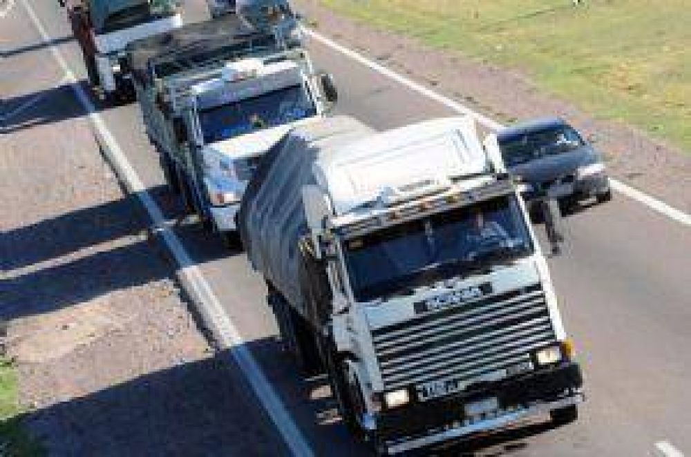 Cada cami�n de Mendoza pierde hasta $600 por feriado