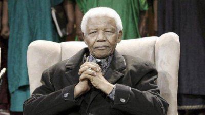 Empeor� el estado de salud de Nelson Mandela