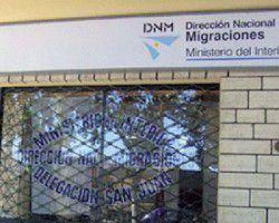 Crecieron casi 3 veces las radicaciones permanentes de extranjeros en la provincia
