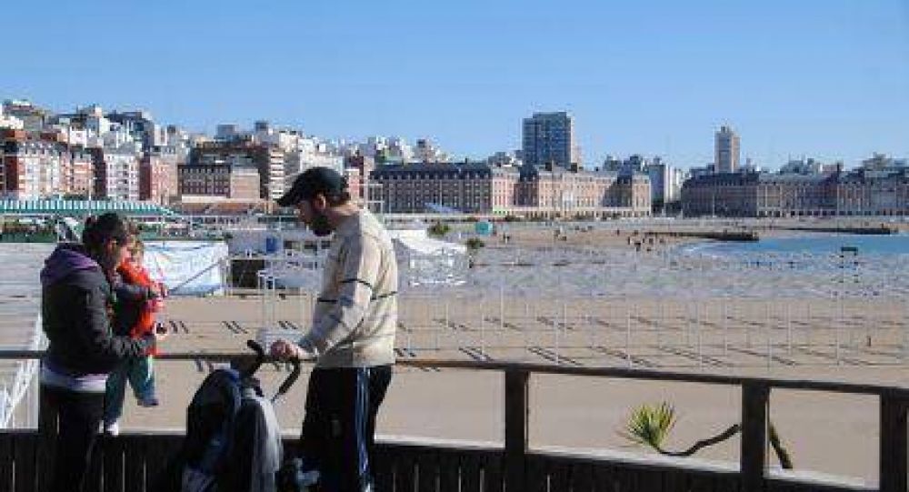 Mar del Plata, la elegida: 130.000 turistas arribaron a la ciudad durante el fin de semana largo.