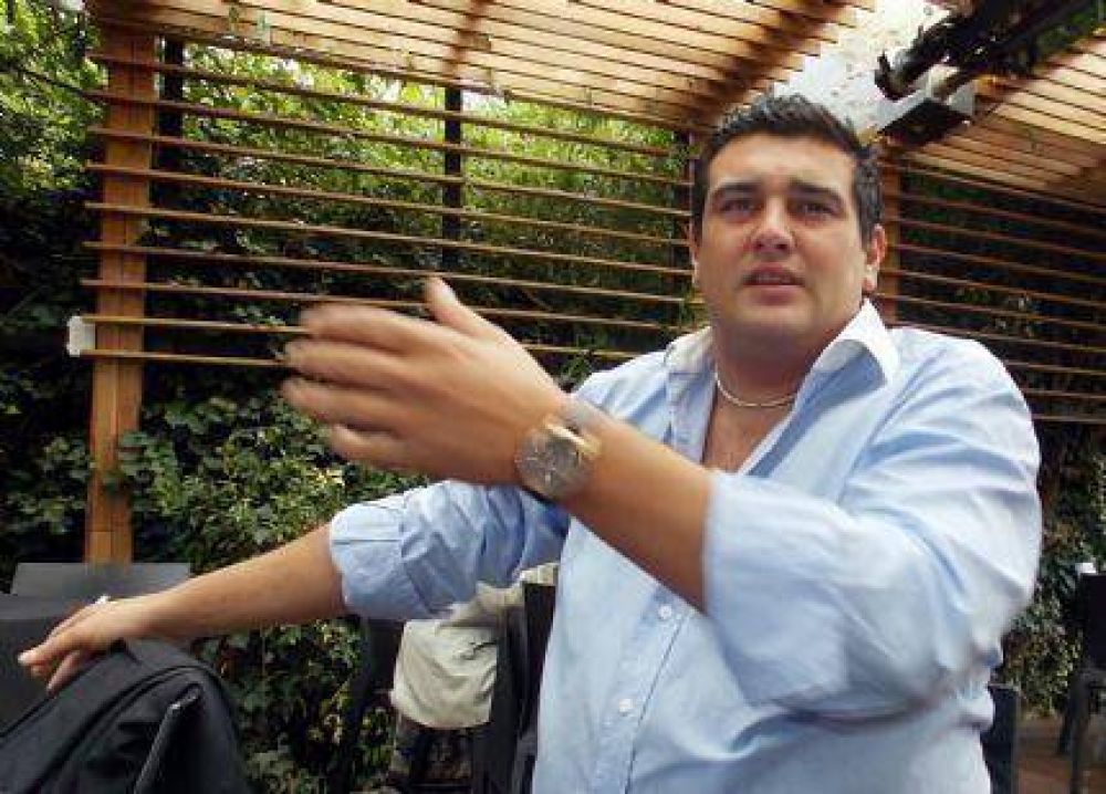 Lalo Ramos, Guillermo Echegoyen , Alvarito Franproyen y Juan Carlos Guzm�n van tambi�n por el massismo