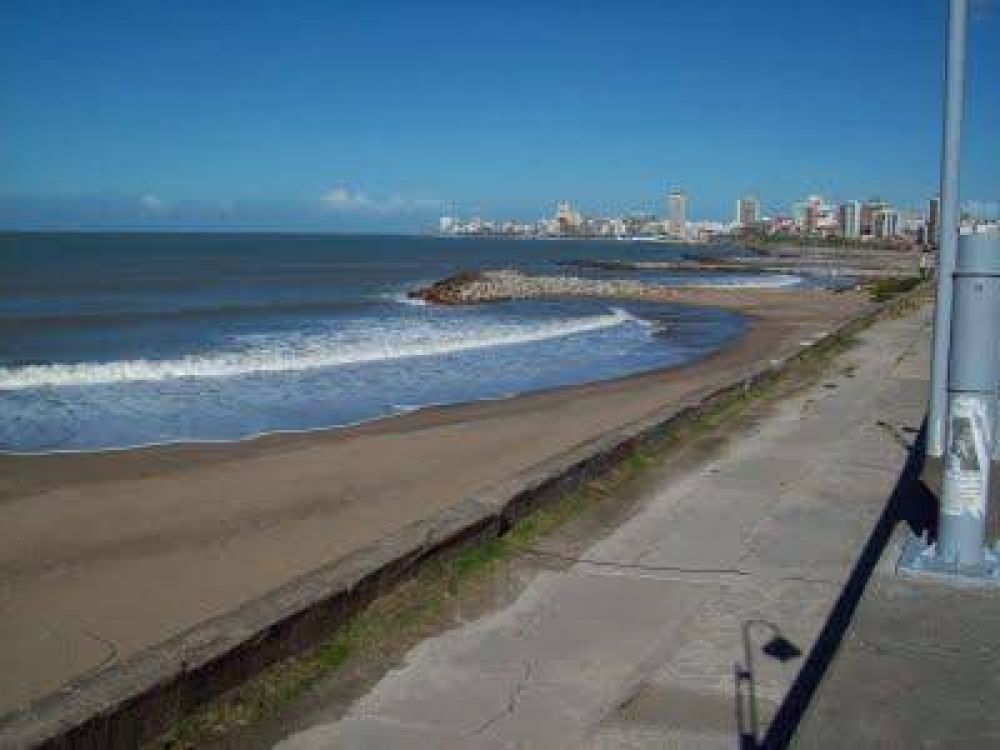 Desalojan a personas que se instalaron en un sector de la costa