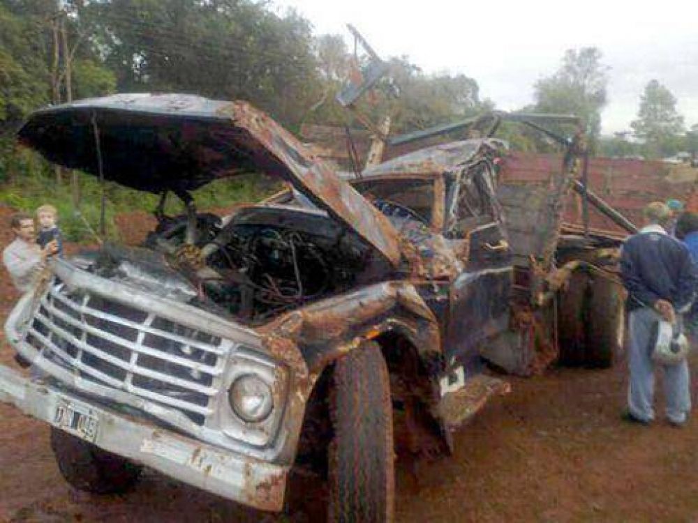 Tareferos: falleci� el ni�o de 12 a�os que viajaba en el cami�n de la tragedia