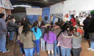 Tareferos van al paro de cosecha y corte de ruta 