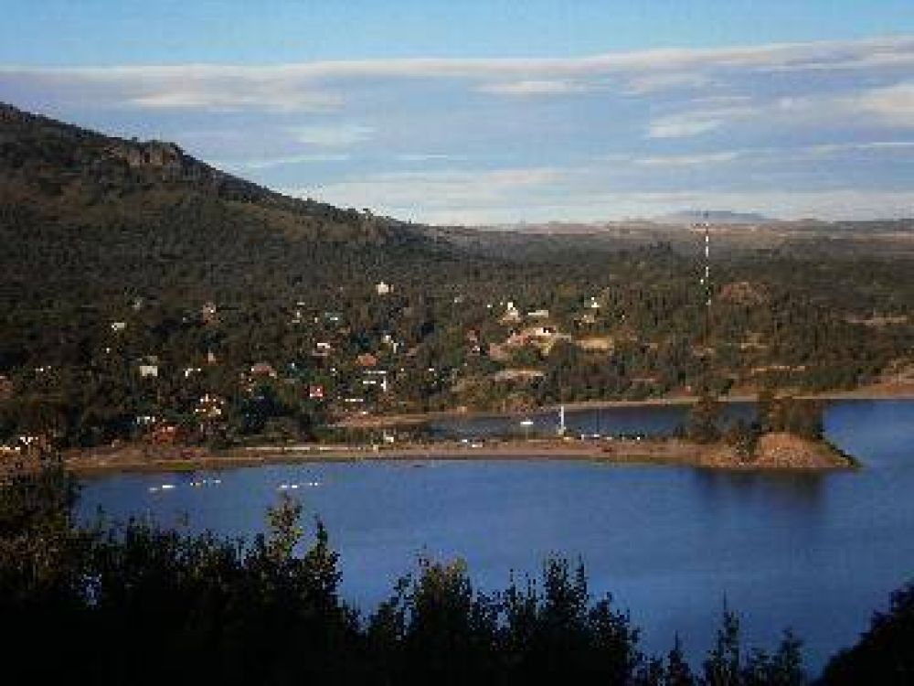 Har�n obras de agua y de electricidad en Pehuenia-Moquehue
