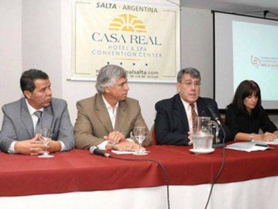 Dos funcionarios tienen negocios incompatibles con sus cargos