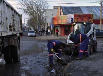 Obras P�blicas refuerza trabajos de limpieza urbana y reacondicionamiento de calles