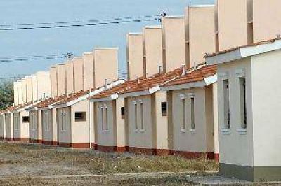El gobierno lanza un plan de construcci�n de mil viviendas para 22 localidades del interior