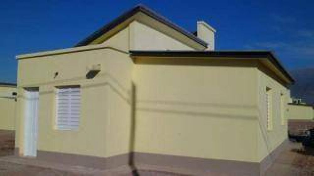 Ultiman detalles para la inauguraci�n del primer barrio de viviendas ecol�gicas de la provincia