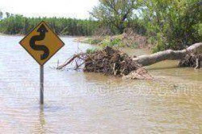 Alertan a pobladores ribere�os por la inminente creciente del rio Paran�