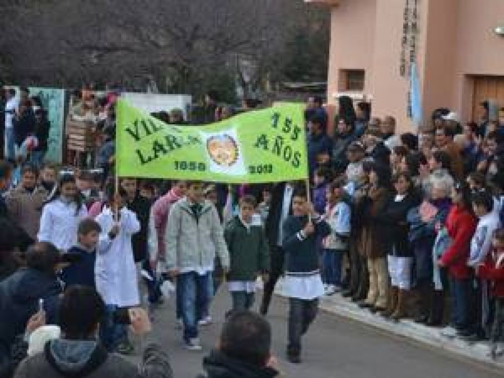 Villa Larca festej� sus 155 a�os con m�sica, baile y homenajes
