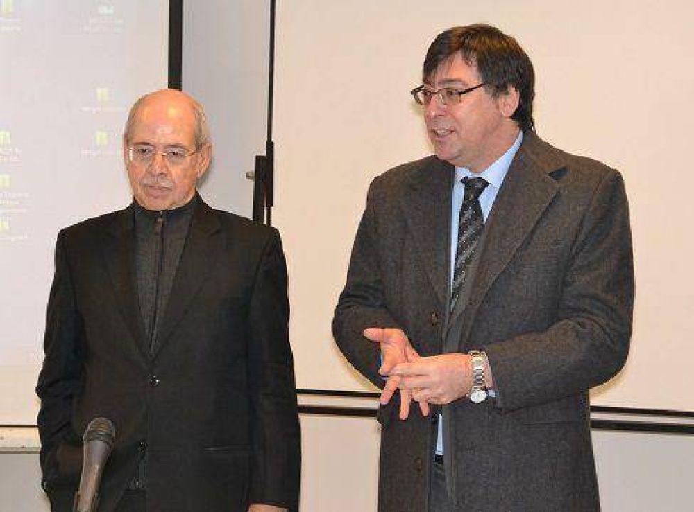 UNDAV: arranc� el Curso �Educaci�n Superior Internacional Comparada�