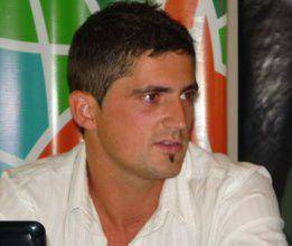 Renunciaron Bonelli y Pastochi  