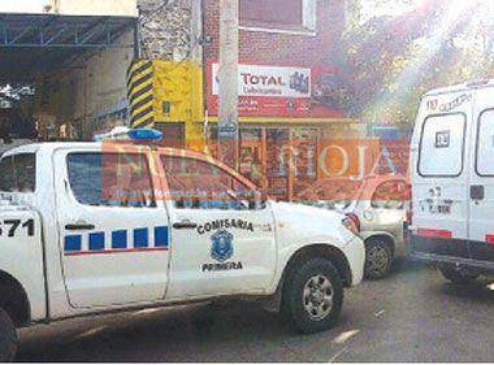 Un detenido justo cuando robaba dinero de la caja de un comercio