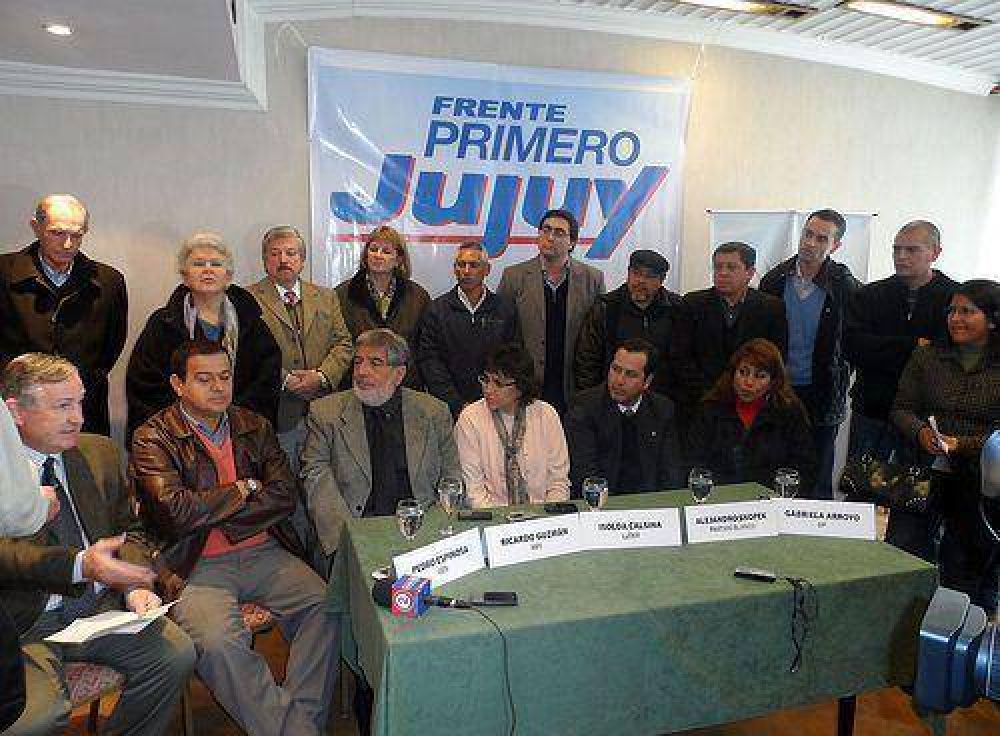 Precandidatos del Frente Primero Jujuy proponen poner l�mites al Gobierno de Cristina