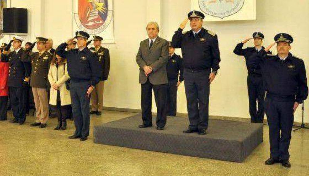 Asunci�n del nuevo jefe de la Base a�rea R�o Gallegos