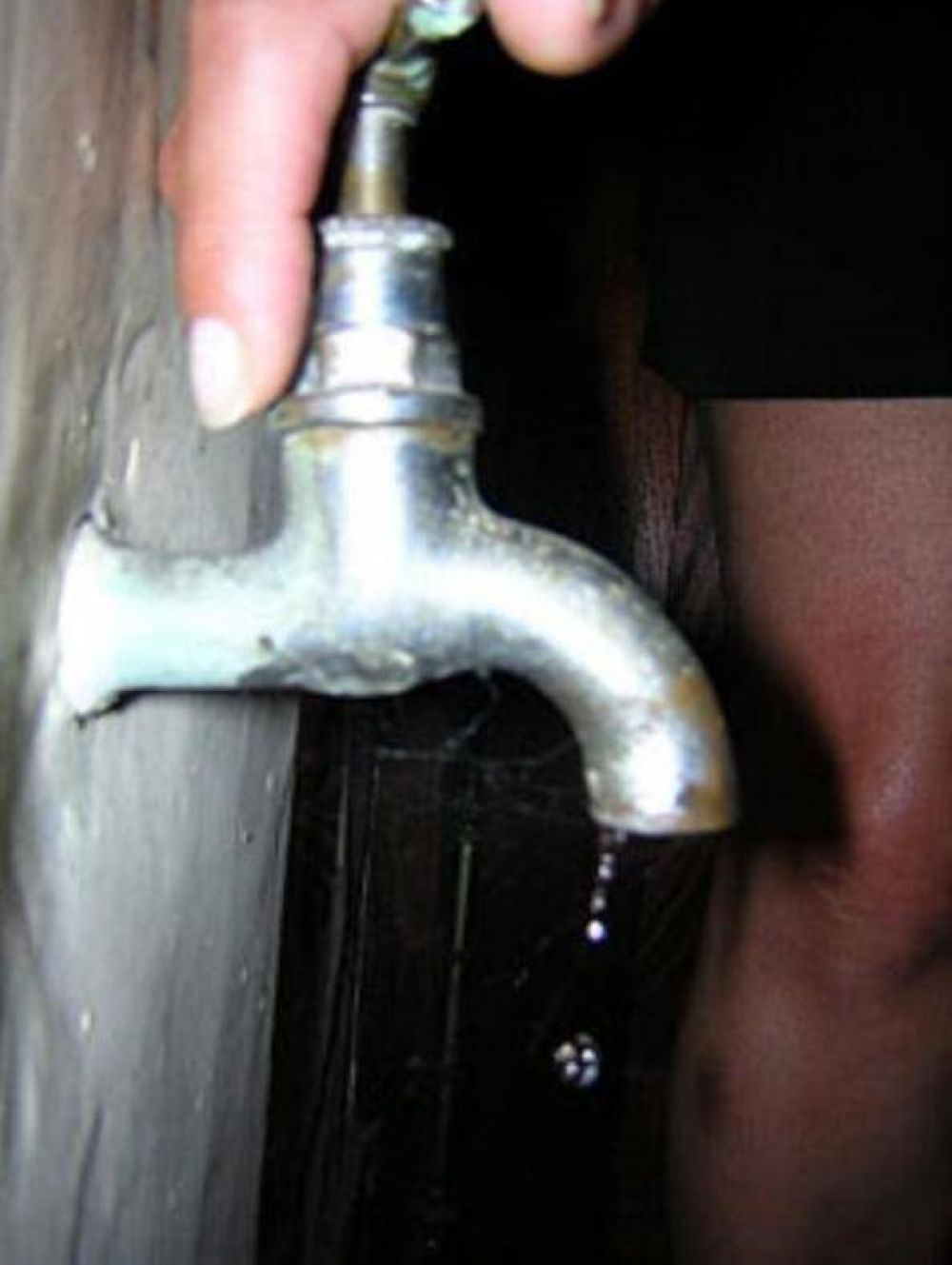 Barrio Las Tacuaritas, m�s cerca de contar con agua potable