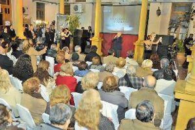 Recordaron a Carlos Gardel con el Encuentro Provincial de Tango
