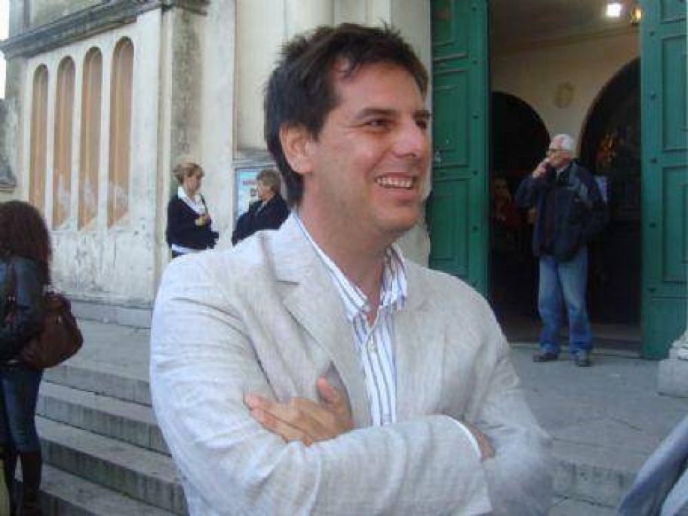 El denarva�sta Gonzalo Atanasof ya tiene su lista