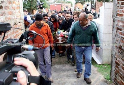 El doloroso adi�s a Luz Milagros