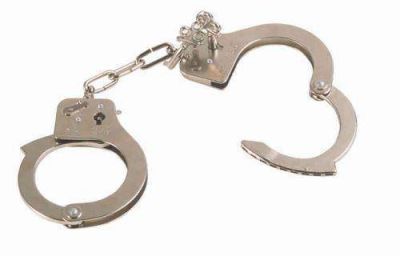 Regresaron a su domicilio y se encontraron con un ladr�n dentro de la casa