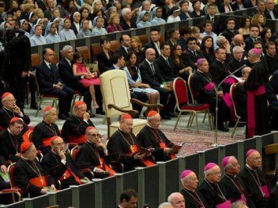 El Papa Francisco plant� a la jerarqu�a vaticana