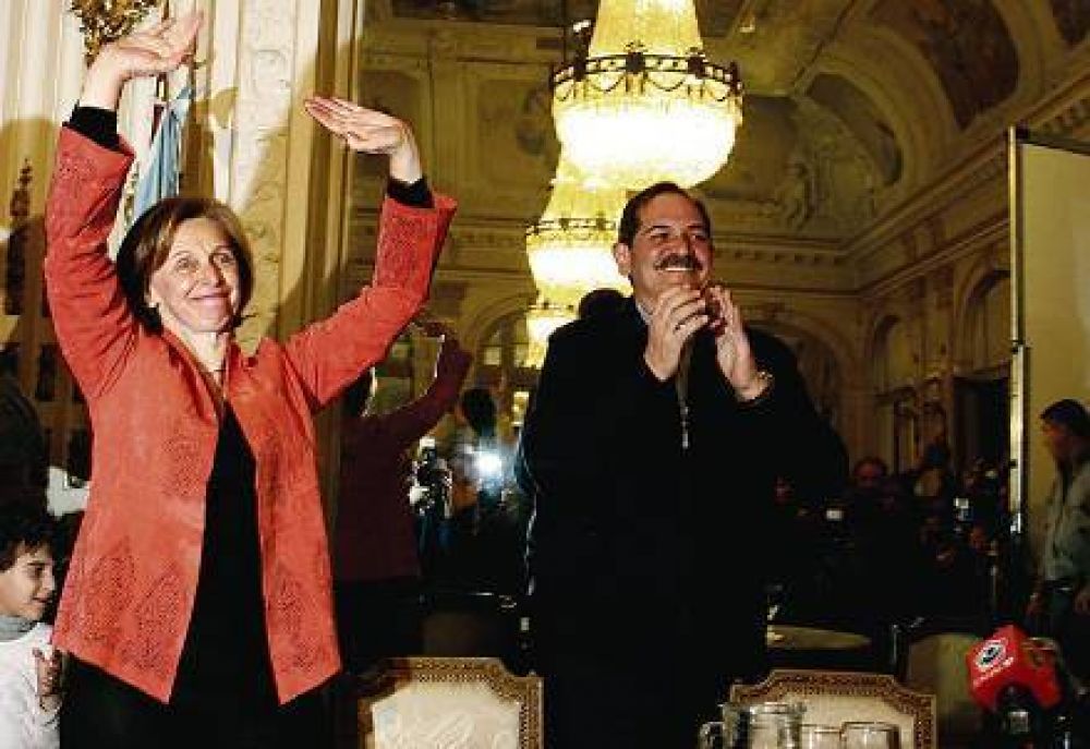 Alperovich rechaz� las denuncias de Lebbos: "Usan la muerte para pol�tica"