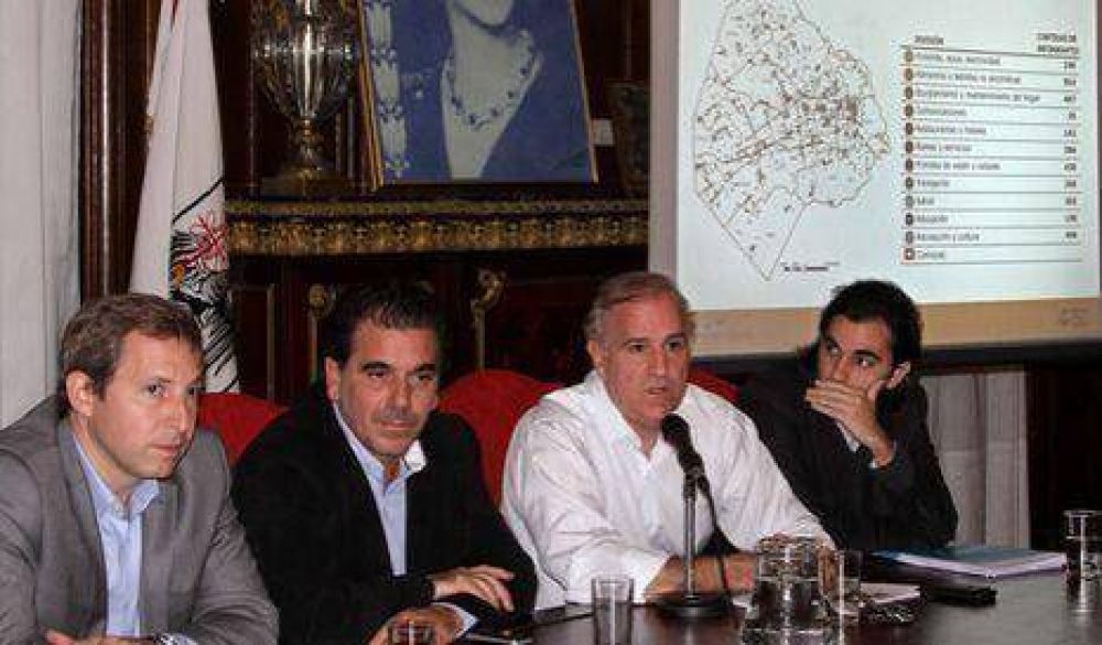 Legislatura: presentaron �ndice de precios porte�o