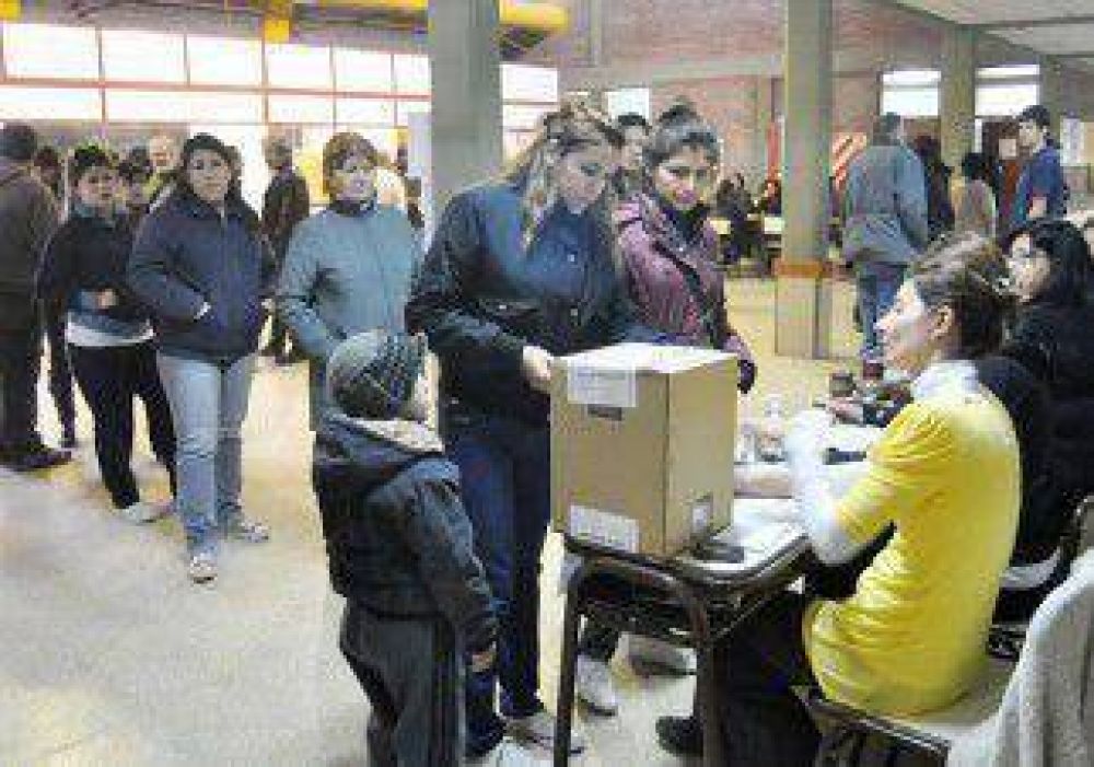 Controlar�n a los que no voten y habr� sanciones 