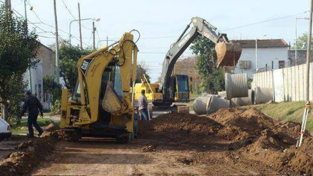 Avanzan las obras de desag�es en El Talar