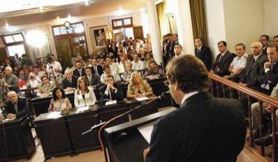 R�o IV: veto a la ordenanza de pirotecnia complica relaci�n de Jure con sus ediles