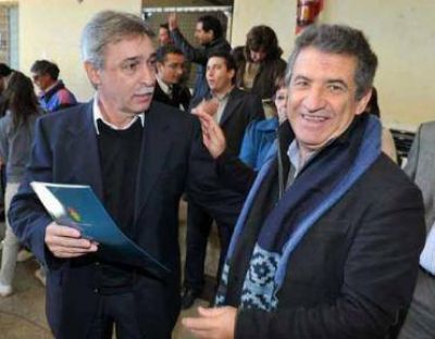 En la localidad de Caseros se recibieron subsidios para dos escuelas