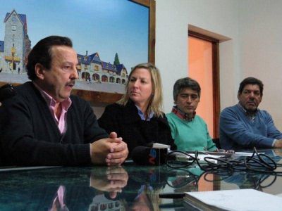 Cancelan deuda con la Biblioteca Sarmiento