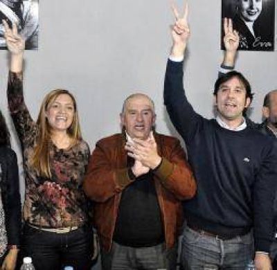Felipe �lvarez: �Para la oposici�n es un negocio ser minor�a�