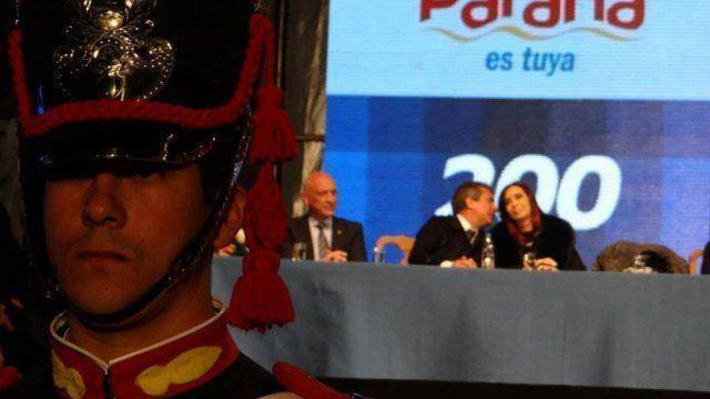 Los 'piropos' entre Cristina Kirchner y Urribarri 