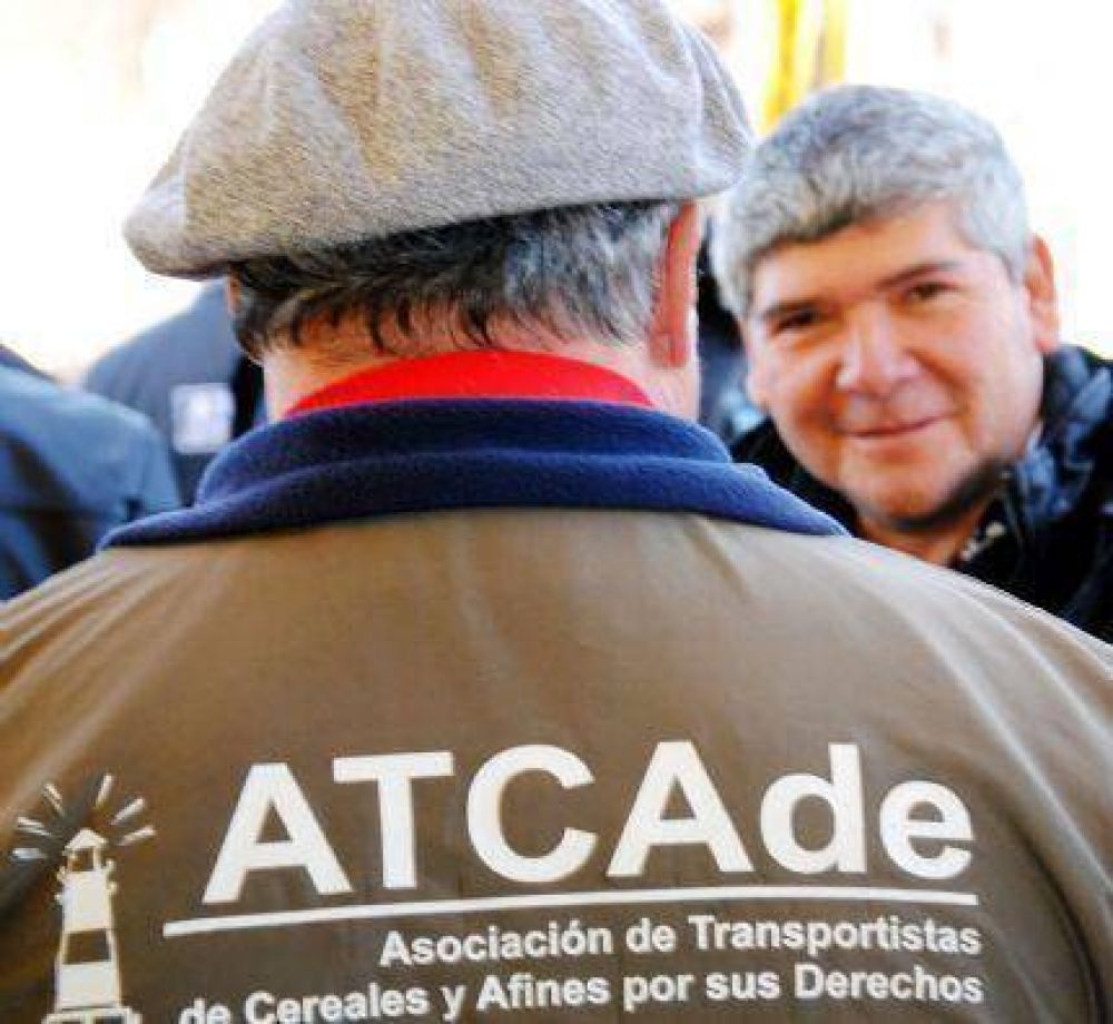 Camioneros suspenden quite de colaboraci�n y viajan a La Plata a reuni�n con la Mesa de Cargas