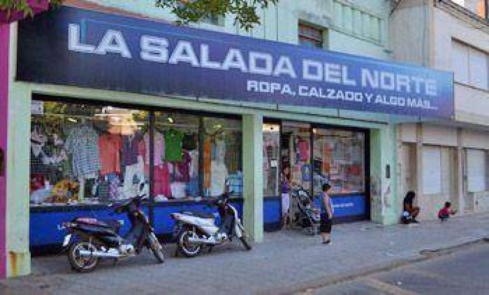 Asaltaron a dos remiseros y robaron dinero de un comercio c�ntrico